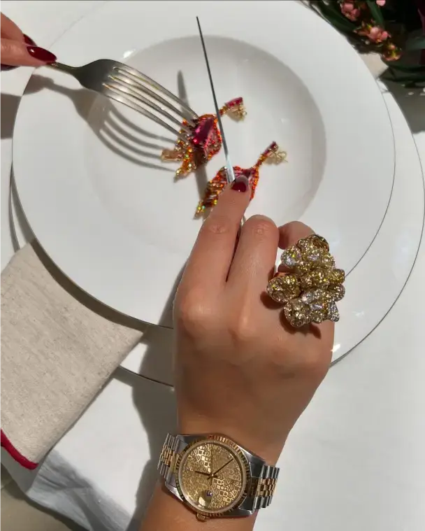 3524483044481575329_45733299569_2