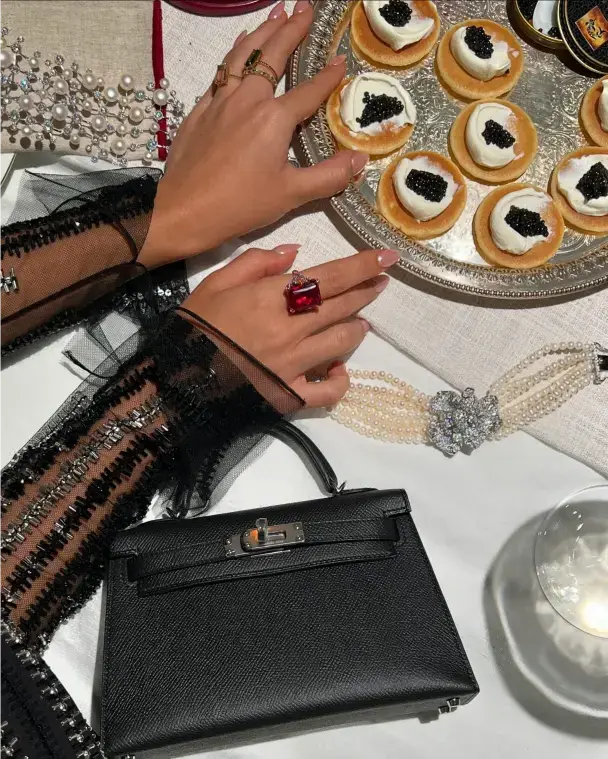 3524483044481575329_45733299569_5