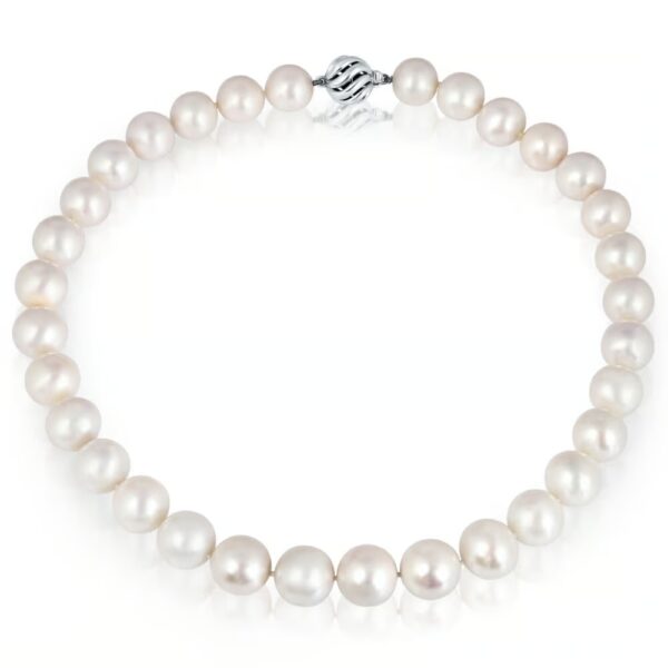 Pearls Necklace